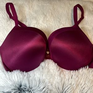 Victoria’s Secret push-up/ pigeonnant